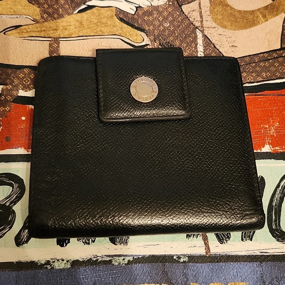 Black Leather Snap Wallet - Classic Women's Accessory